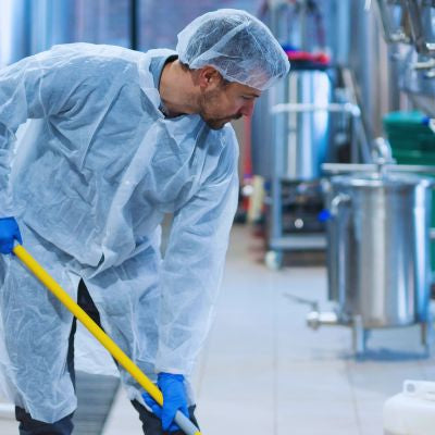 How to Perform an Operations Washdown in a Food & Beverage Manufacturing Facility